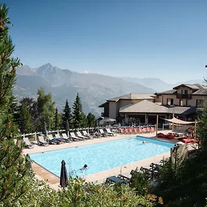 Sowell Family La Lauziere Hotel